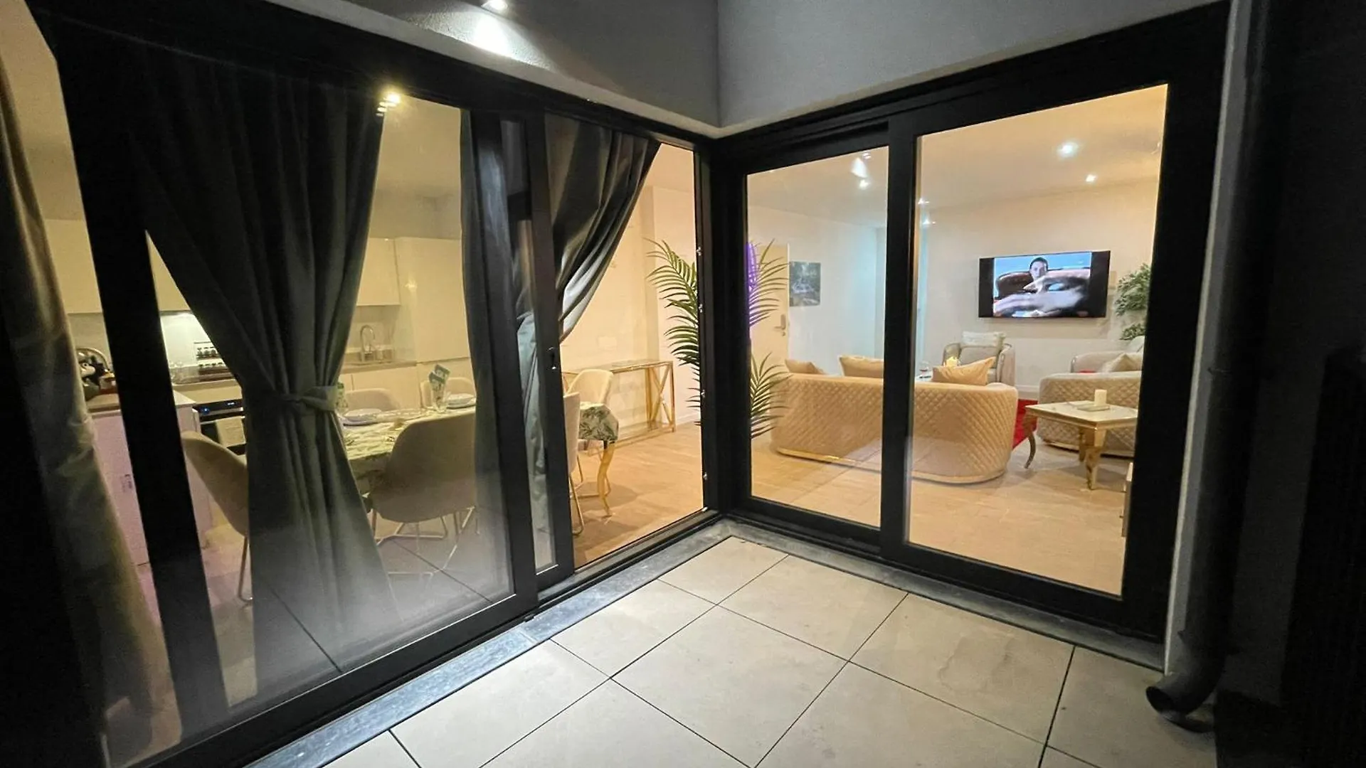 Oneluxstay Near Antwerp Central