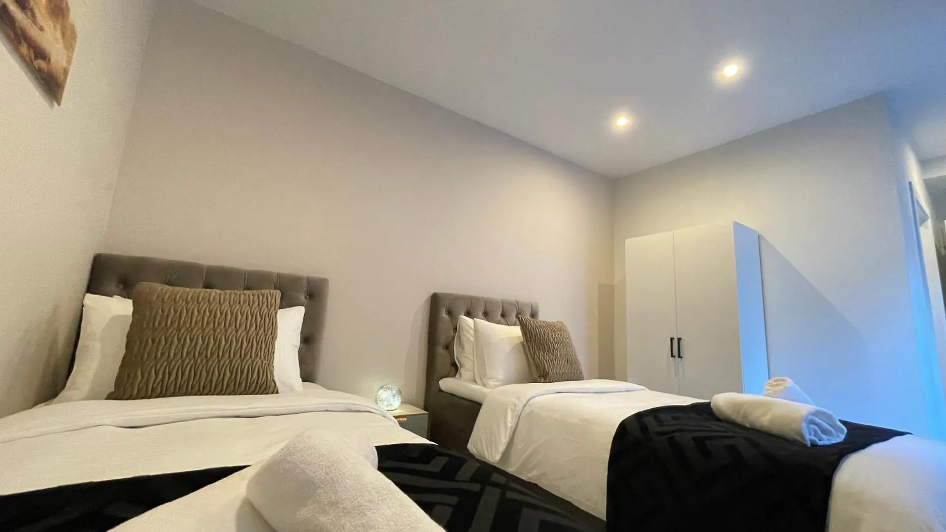 Oneluxstay Near Antwerp Central 0*,