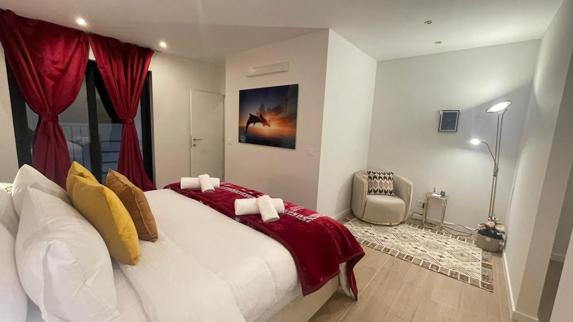 Oneluxstay Near Antwerp Central 0*,  Belgie